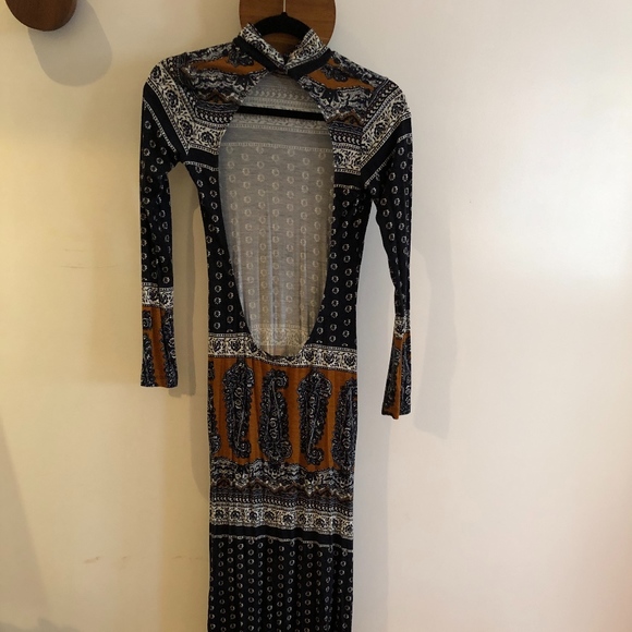 novella royale dress - Picture 3 of 5